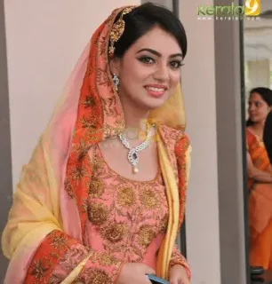 🥰 73e19be4 女人, 新娘, 印度, 传统, 婚礼, 珠宝 telegram sticker