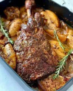 🤩 1cd2f1c6 nourriture, rôti, viande, pommes de terre, cuisine telegram sticker