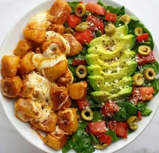 🤩 80d5f05d nourriture, salade, avocat, sain, tomates, olives, pommes de terre telegram sticker