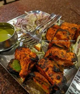🤩 d33127fd nourriture, paneer tikka, cuisine indienne, apéritif telegram sticker