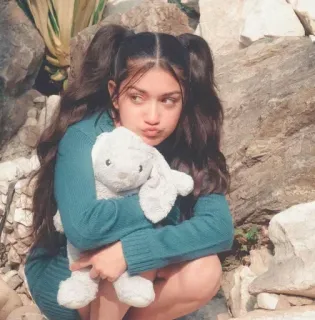 😒 059725f4 девочка, хвостики, кролик, плюшевый, ребенок, милый whatsapp sticker