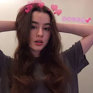 😉 9134e122 TIGER женщина, сердца, тигр, красивая, девушка, портрет whatsapp sticker