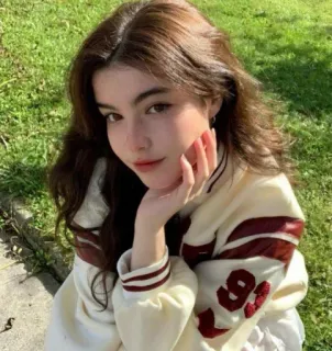 ☺️ eda1b02e девушка, портрет, молодая женщина, куртка, мода, красота whatsapp sticker