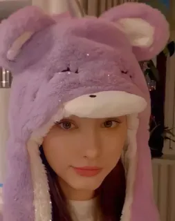 🌸 fe78416d женщина, капюшон, портрет, фиолетовый, милая, симпатичный whatsapp sticker