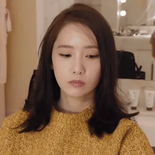 🍘 11c25459 phụ nữ, tóc nâu, chân dung, người, khuôn mặt, áo len telegram sticker