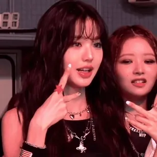 💜 53fa11d4 phụ nữ, cô gái, K-pop, ca sĩ, âm nhạc, thời trang telegram sticker