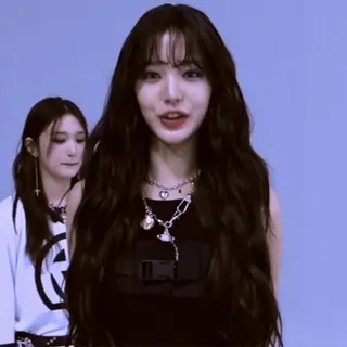 💜 970cb3f9 phụ nữ, cô gái, chân dung, tóc nâu, kiểu tóc, thời trang telegram sticker