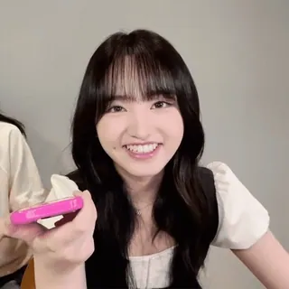 🤍 618998e2 whatsapp sticker