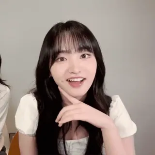 🤍 b19b7e02 mulher, sorrindo, retrato, morena, cabelo, rosto whatsapp sticker