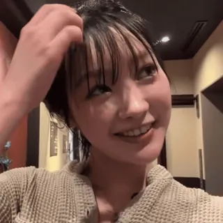 🐭 8d2d5334 женщина, человек, улыбается, лицо, портрет telegram sticker