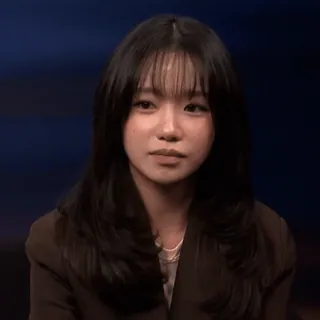 🏹 29c56cdd portrait, woman, asian, brunette, long hair telegram sticker