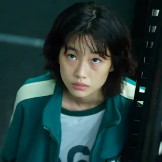 🙄 f254db07 Kang Sae-byeok Squid Game Squid Game, HoYeon Jung, Drama coreano, Personaggio, Netflix, Sae-byeok, Giocatore 067 telegram sticker