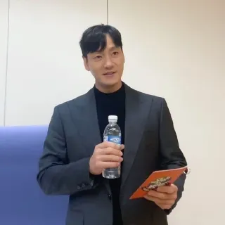 🌟 b965605b telegram sticker