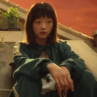 😐 3b132215 Kang Sae-byeok Squid Game Hàn Quốc, Drama, Netflix, Sae-byeok, Squid Game telegram sticker