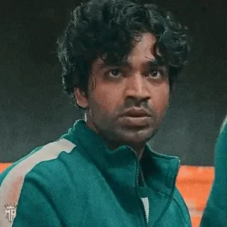 😐 6118a621 diễn viên, bối rối, Squid Game, đồng phục, lo lắng telegram sticker