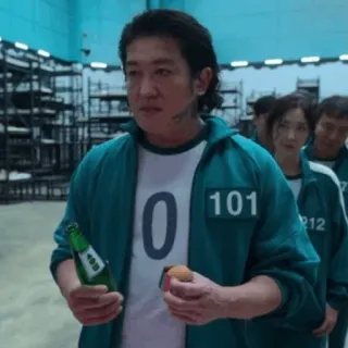 😐 ca3cc1ea Squid Game squid game, người chơi, bia, 101, cuộc thi telegram sticker