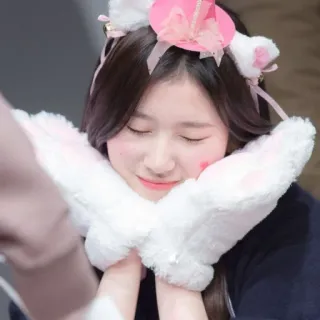 🍭 b1fc56ce femme, fille, mignon, kawaii, lapin, cache-oreilles, beauté, cosplay telegram sticker