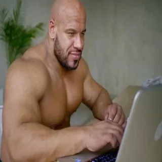 Комментаторы telegram stickers