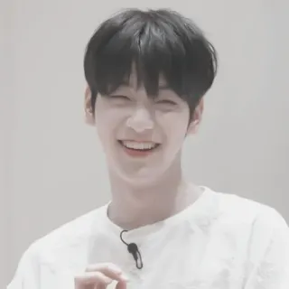 🎧 0d2d41d2 pessoa, sorriso, homem, retrato, feliz, alegre, menino telegram sticker