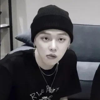 🍦 a3772160 Ride P hombre, gorro, camiseta, collar, casual, retrato whatsapp sticker