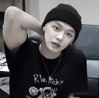 🍦 f9e42933 Ride Project hombre, gorro, collar, camiseta, pose whatsapp sticker