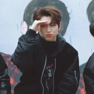 🎸 773e5b5e Человек, Корейский, Мужчина, Молодой, Певец, Айдол, Актер telegram sticker