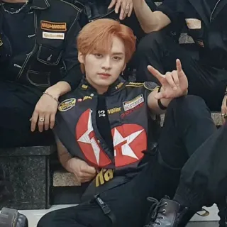 🎸 9c789e86 мужчина, рыжие волосы, k-pop, азиат telegram sticker