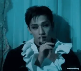 🤫 29dadcb6 pessoa, homem, maquiagem, retrato, estética dark, dedo nos lábios telegram sticker