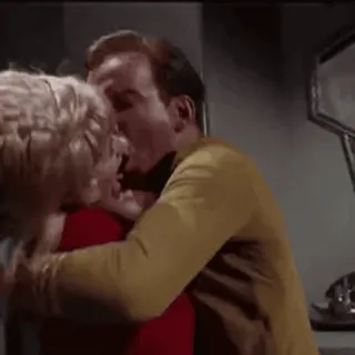 😘 9d2604a2 Captain Kirk Star Trek bacio, romance, affetto, star trek, capitano kirk, serie tv, fantascienza telegram sticker