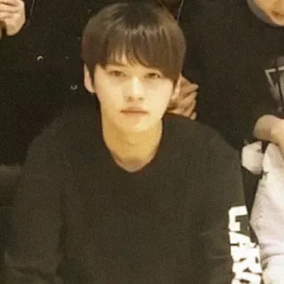 🌙 cb6ebf86 LAND mann, porträt, lässig, kleidung, gesicht telegram sticker