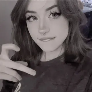 🍇 79887371 fille, personne, femme, selfie whatsapp sticker