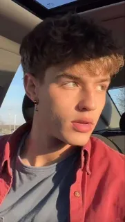 🍯 aef017f1 pria, laki-laki, orang, potret, muda, tampan whatsapp sticker