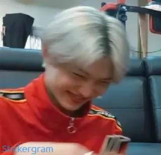 🌚 d62171d4 Stickergram สติกเกอร์, คน, ยิ้ม, เซลฟี่ telegram sticker