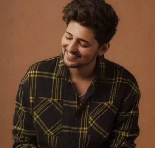 😌 f809c610 uomo, ritratto, camicia a quadri, sorridente, felice telegram sticker