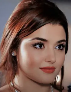 ☺️ 7568972c woman, portrait, face, beauty, makeup, hairstyle telegram sticker