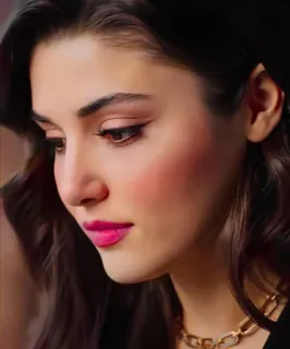 😔 c1b57ec7 woman, portrait, beauty, makeup, face, necklace telegram sticker