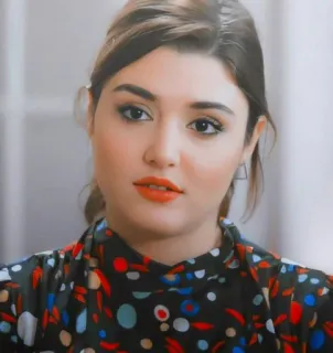 🥰 f705bd1b Hande Erçel actress, Turkish, woman, portrait, beautiful, celebrity telegram sticker