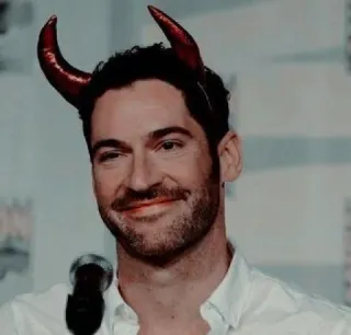 😊 c3265db4 Lucifer Teufel, Hörner, Mann, lächelnd telegram sticker