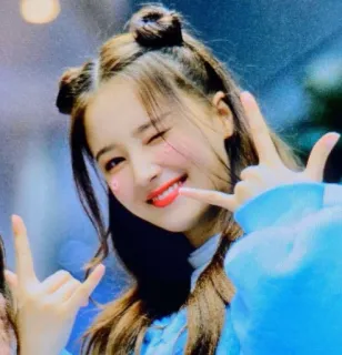 @stickersbag 💖 Nancy momoland 🧚‍♀ telegram stickers