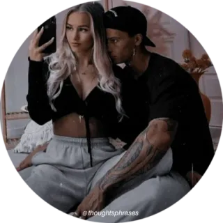 🧺 3a3009b6 @thoughtsphrases カップル, 自撮り, 関係, ポーズ, 座る, カジュアル telegram sticker