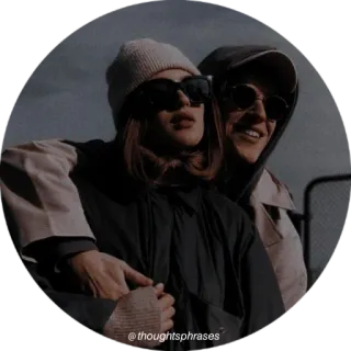 🧺 f43962cd @thoughtsphrases カップル, 愛, 関係, 人々, 愛情, 冬, サングラス telegram sticker