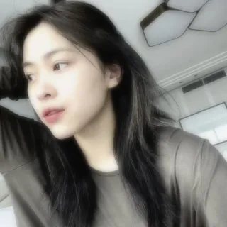 🐾 65664126 wanita, potret, dalam ruangan, orang whatsapp sticker