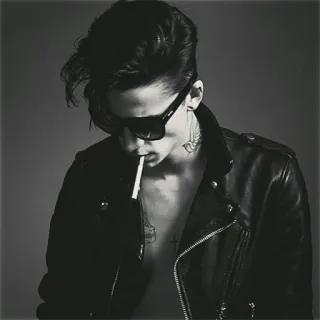 🚬 27a444b9 sigaret, leren jas, tatoeage, roken, bad boy telegram sticker