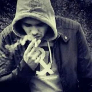 🚬 9acc96eb roken, man, sigaret, hoodie, buiten telegram sticker