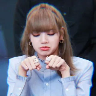 ☹️ adce1dc6 Lisa kpop, ca sĩ, phụ nữ, người nổi tiếng, thời trang, xinh đẹp, sắc đẹp, blackpink telegram sticker