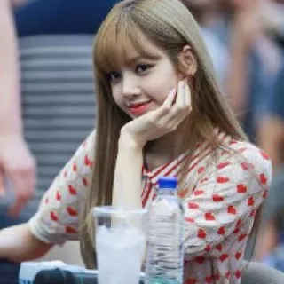 ☺️ ba8014e5 Lisa Lisa, Blackpink, K-Pop, ca sĩ, người nổi tiếng telegram sticker