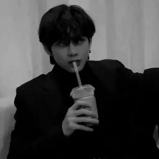 🌟 dcc9ad3a Mann, Porträt, Getränk, Trinken, Schwarzweiß telegram sticker