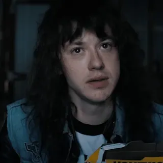 😥 cf921823 Eddie Munson Stranger Things Eddie Munson, Stranger Things, 80-an, Netflix, Karakter telegram sticker