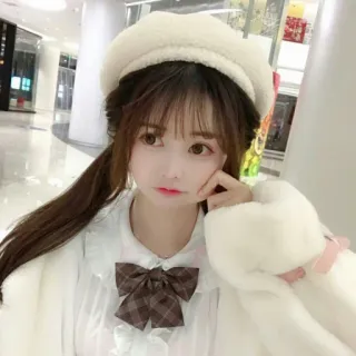 🍓 09ac5004 fille, portrait, mignon, mode, femme, béret telegram sticker