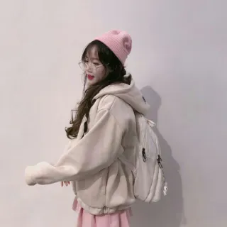 🍼 6916aebc femme, fille, mode, portrait, ado, lunettes, rose, chapeau telegram sticker